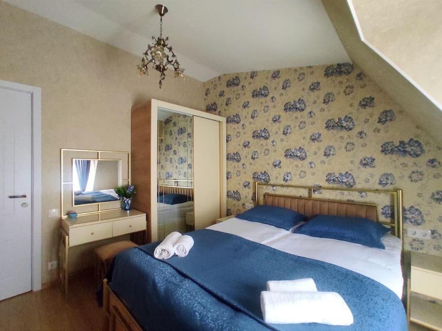 Apartment In Agmashenebeli Tbilisi Eksteriør billede
